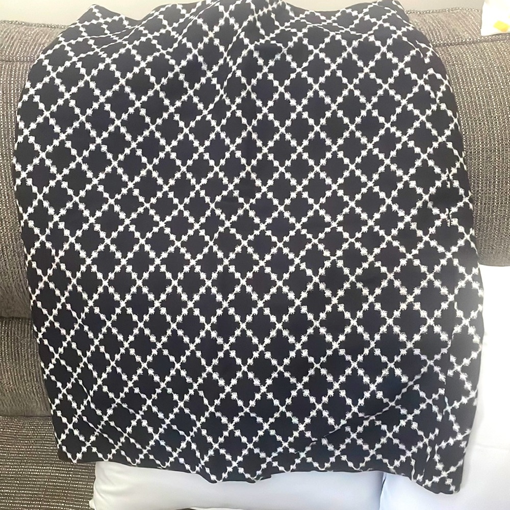 Ann Taylor. Size 10. Pencil Skirt.